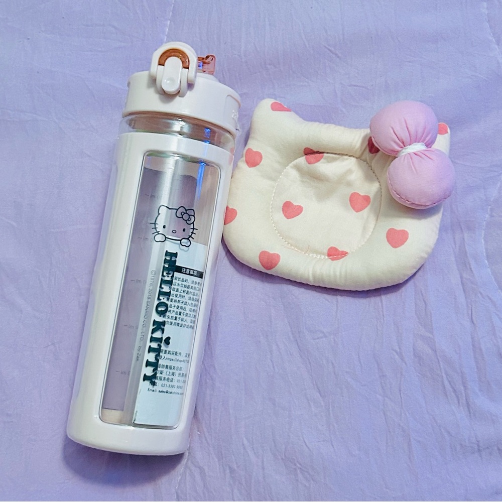 Hello Kitty Water Bottle with Bonus
